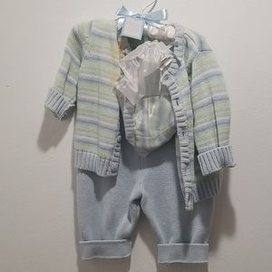 NWT 3 piece garmet with beanie